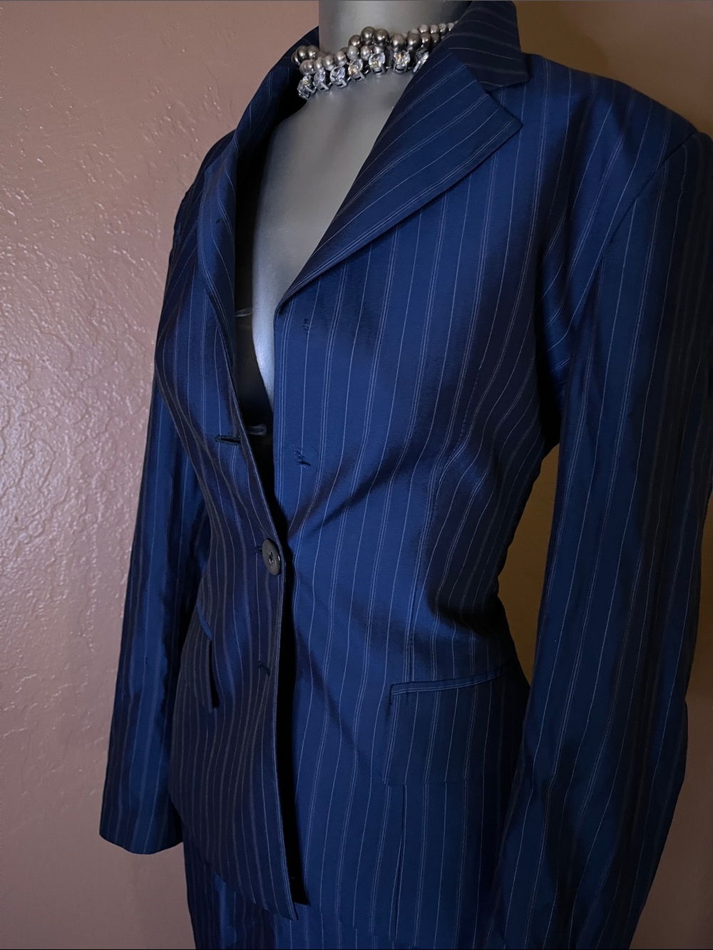 Donna Tombolini Italian Pinstripe Skirt Suit. Sz 40 - Picture 3 of 6
